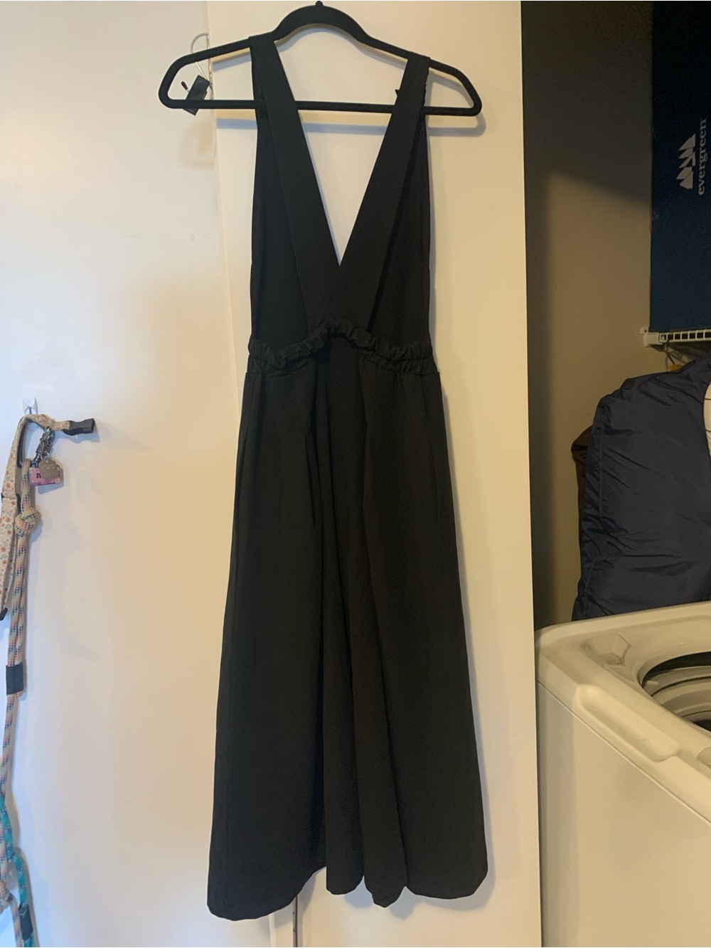 Noemiah Deep Cut Romper - Picture 2 of 4